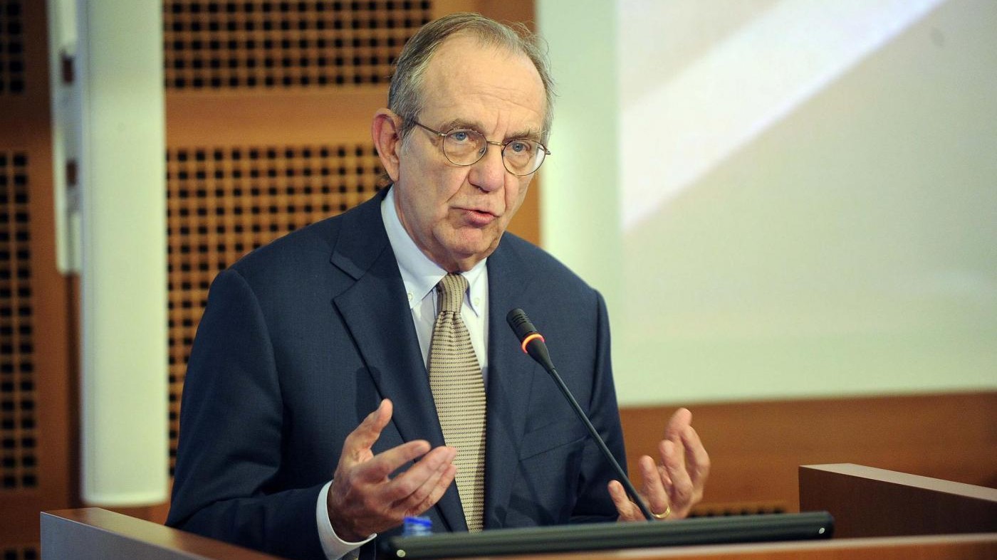 Def, Padoan: Stime con stessa metodologia Commissione Ue