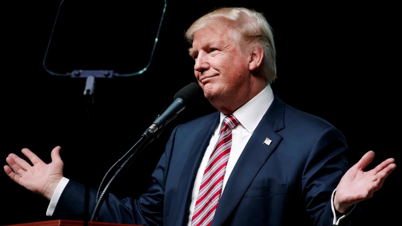 Gaffe di Trump, invita ad andare a votare ma indica giorno sbagliato