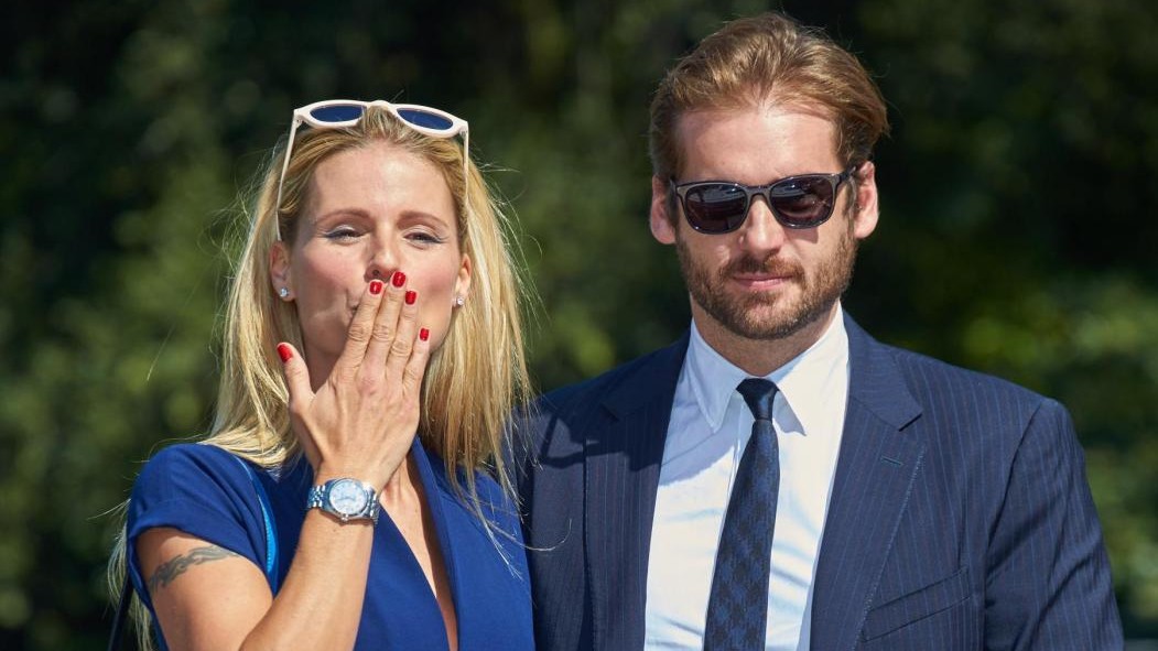 Michelle Hunziker: Tomaso ci ha messo 3 mesi per baciarmi