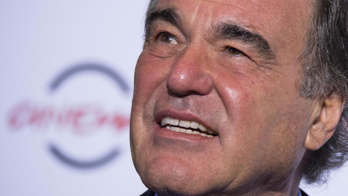 Usa, Oliver Stone: Trump non vincerà, ma Clinton non è meglio