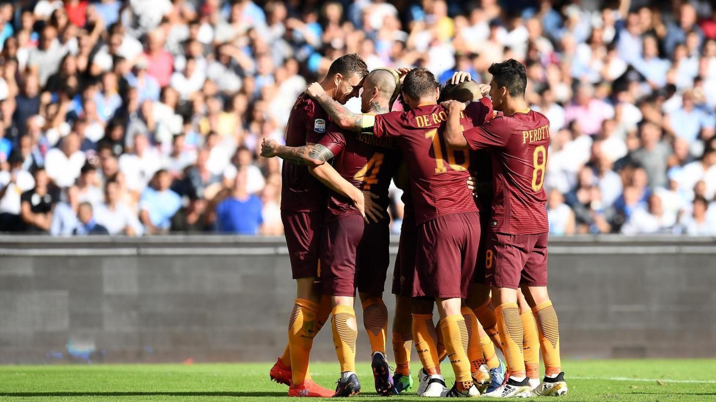 Roma stende il Napoli con Dzeko e Salah: è lei l’antiJuventus
