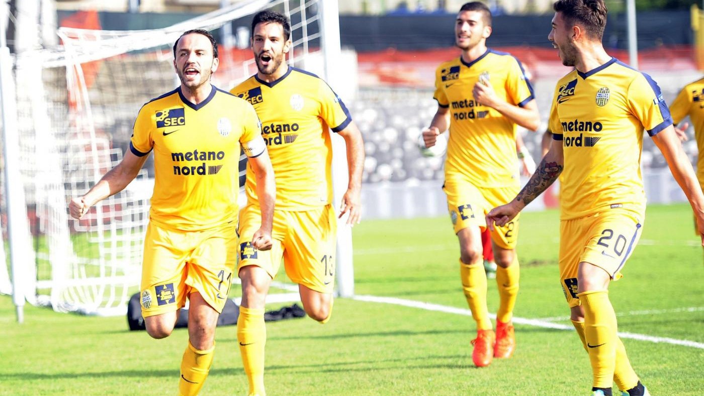 Ascoli-Verona 1-4, gli scaligeri primi in classifica
