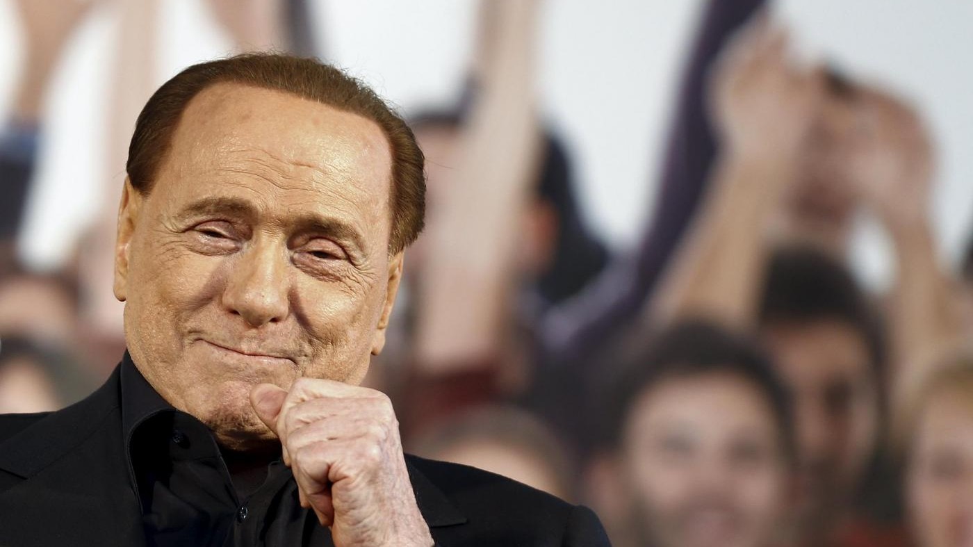 Berlusconi: Se vince no, Renzi tragga conclusioni di fallimento