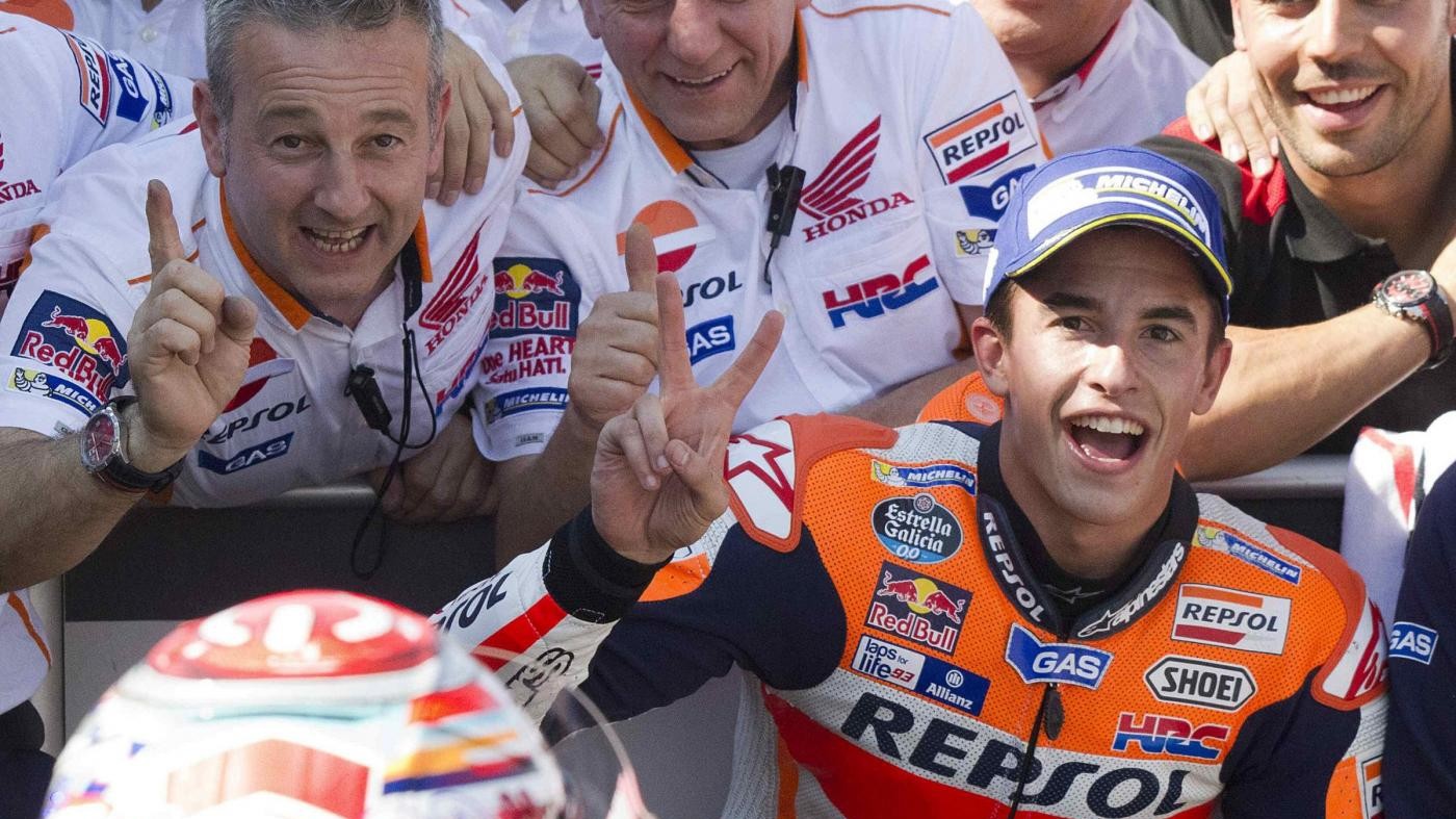 Marquez vince in Giappone: è campione del mondo. Rossi cade