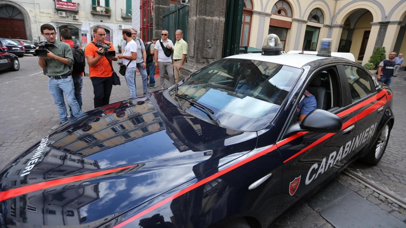 Deruba un 18enne di cellulare e 400 euro: arrestato 20enne
