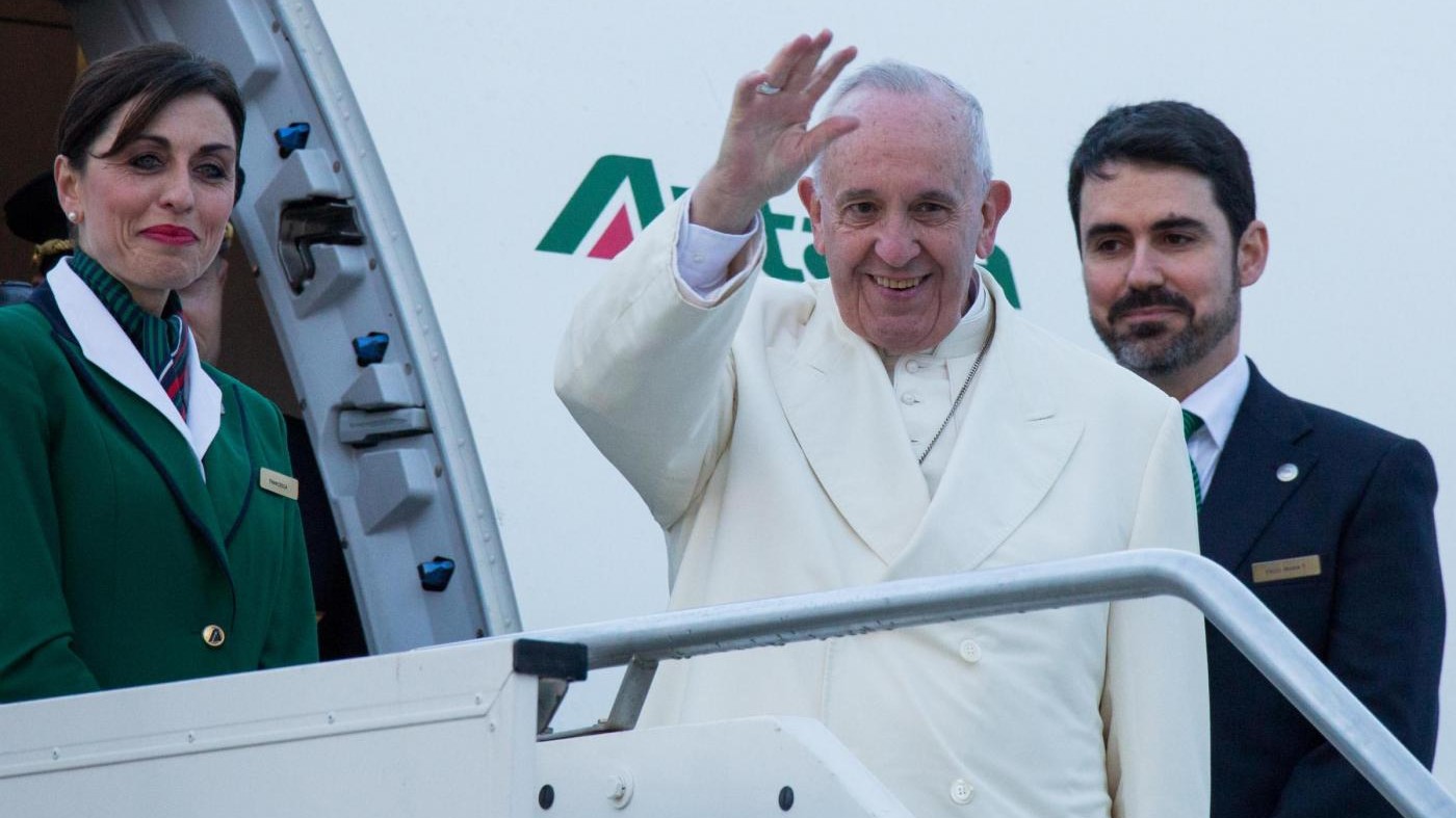 Papa Francesco parte per il viaggio in Messico