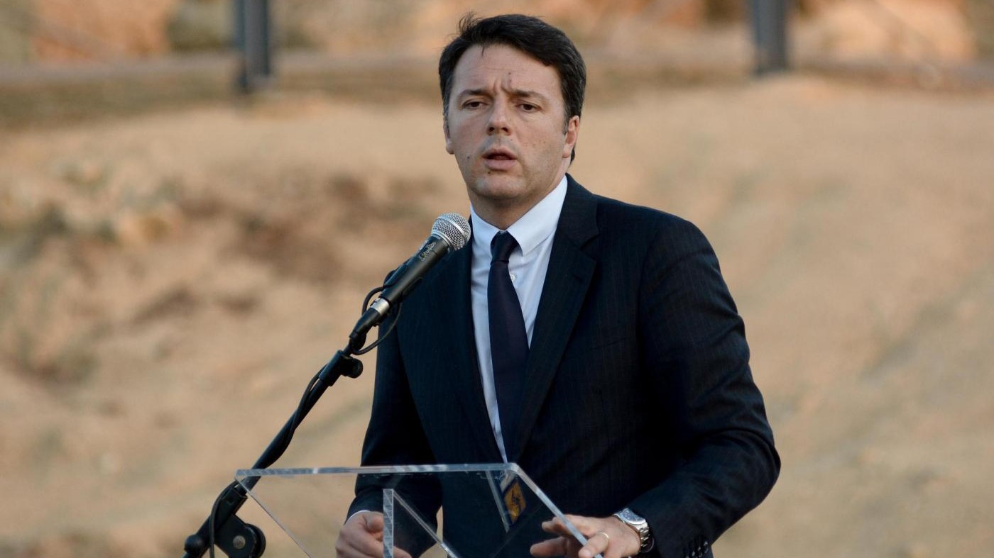 Renzi: M5s? Hanno finito i giga, ma non attacchiamo Raggi