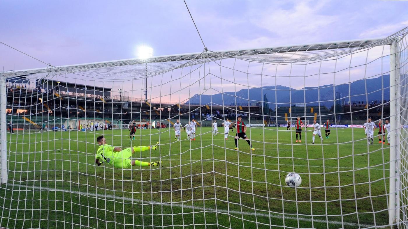 Ternana-Spezia 1-1, Avenatti replica a Baez