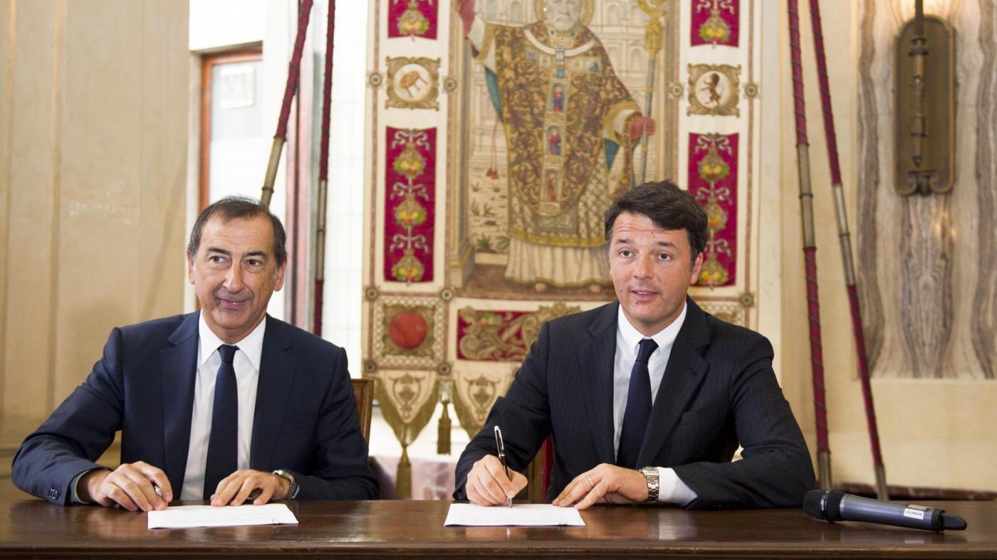 Milano, Renzi rilancia la città: è leader, prenda per mano l’Italia