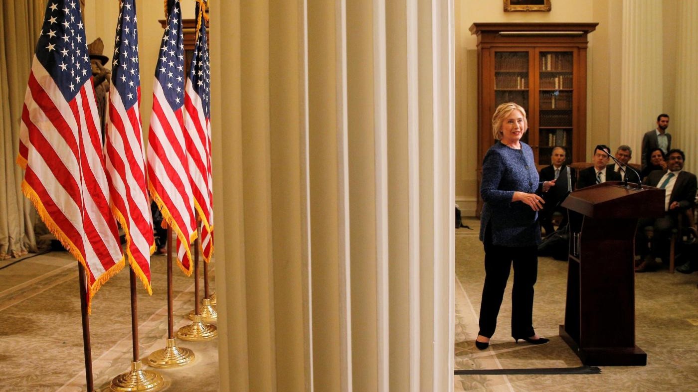 Usa, Clinton anticipa a domani il ritorno dopo polmonite