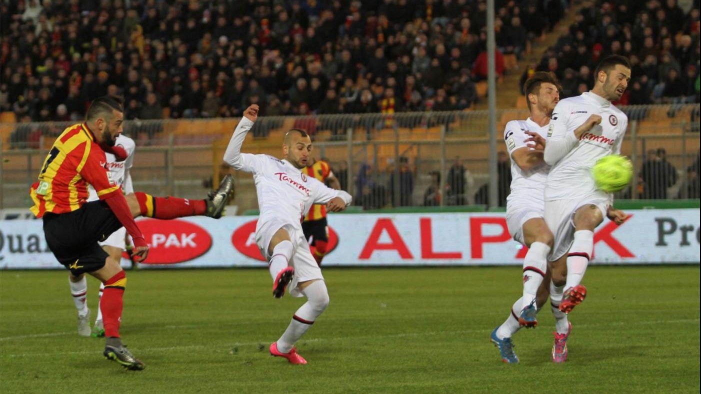 Lecce vince il derby di Puglia: 3-1 contro il Foggia