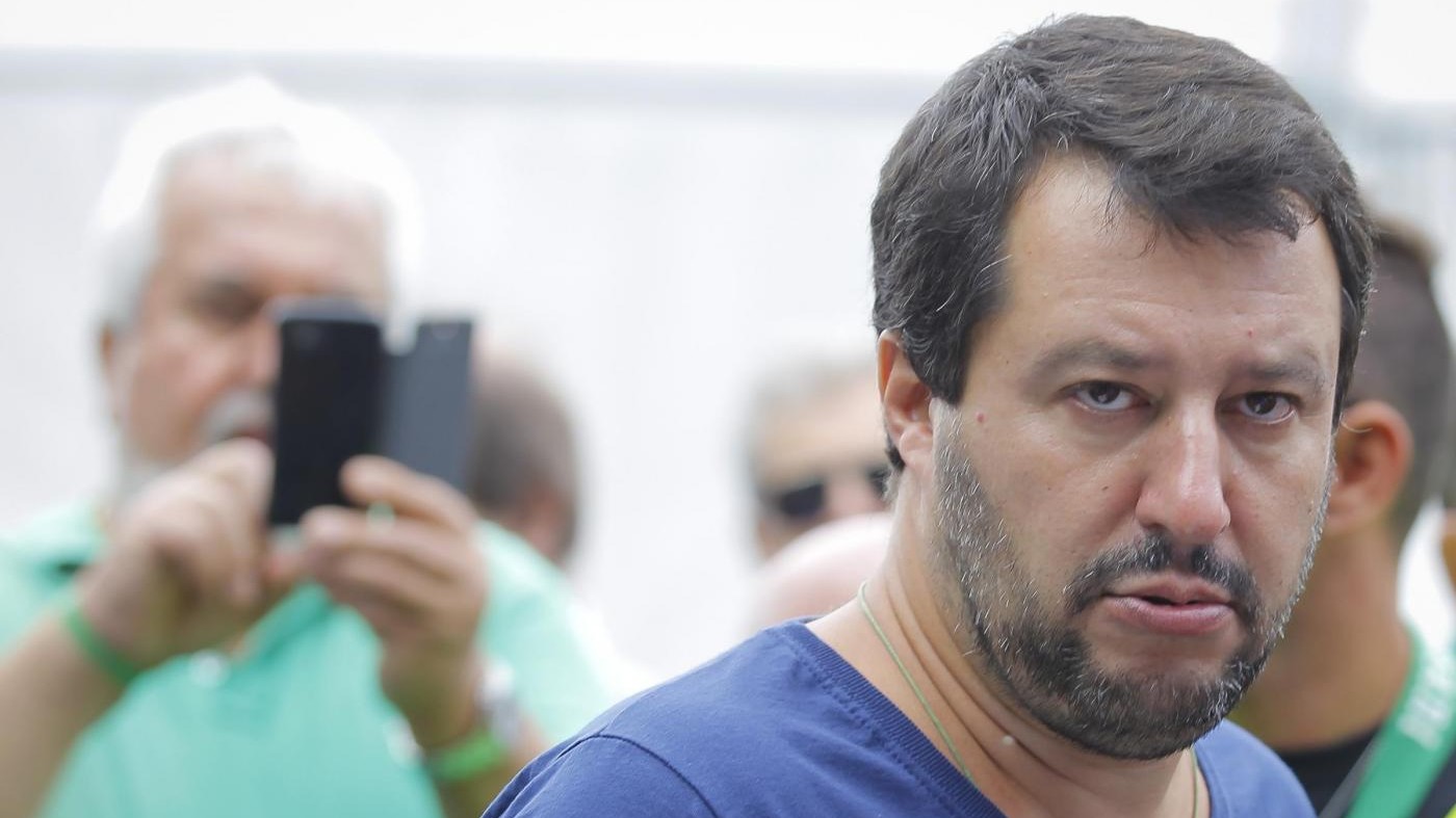 Salvini a raduno Lega a Pontida: Berlusconi è mio interlocutore