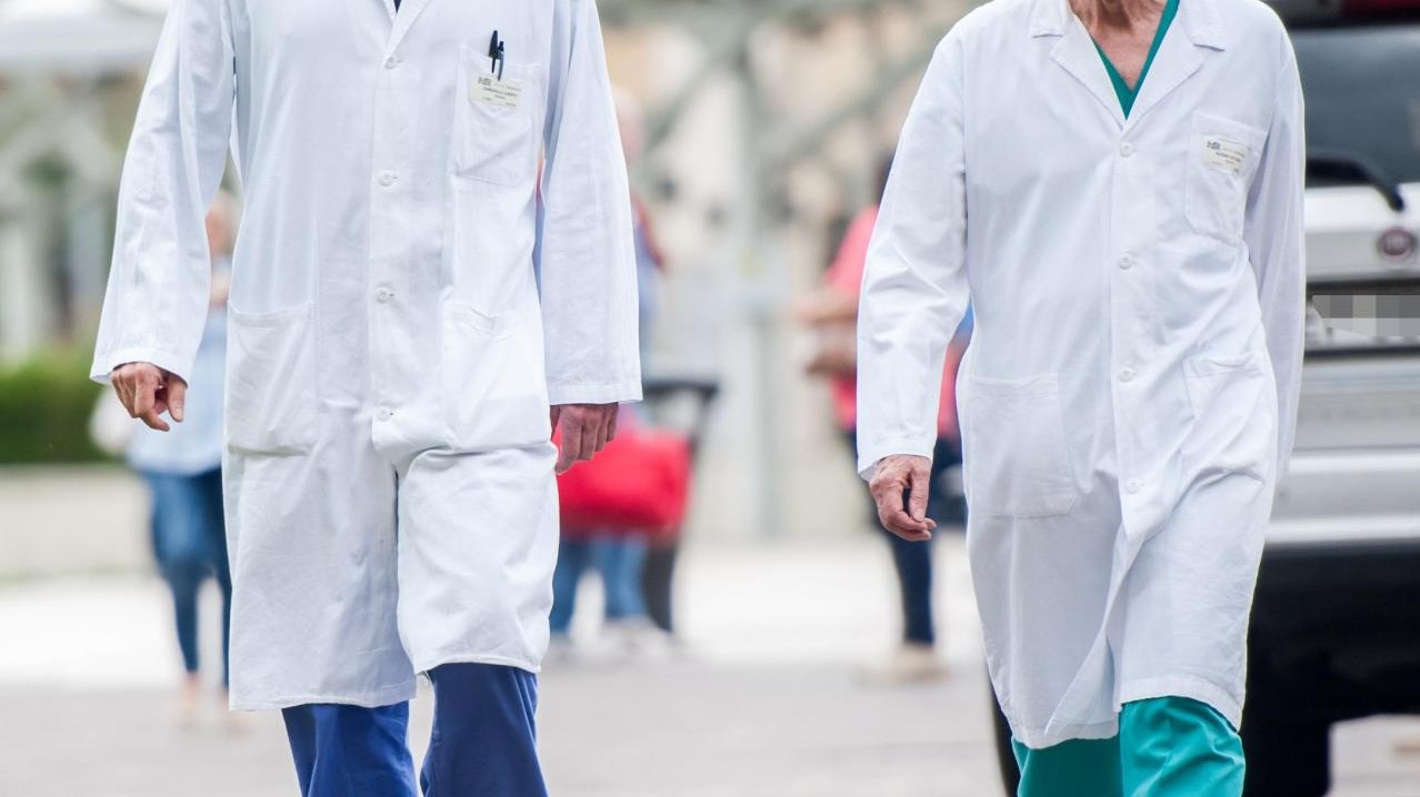 Milano, studente precipitato al Naviglio è ancora in condizioni critiche