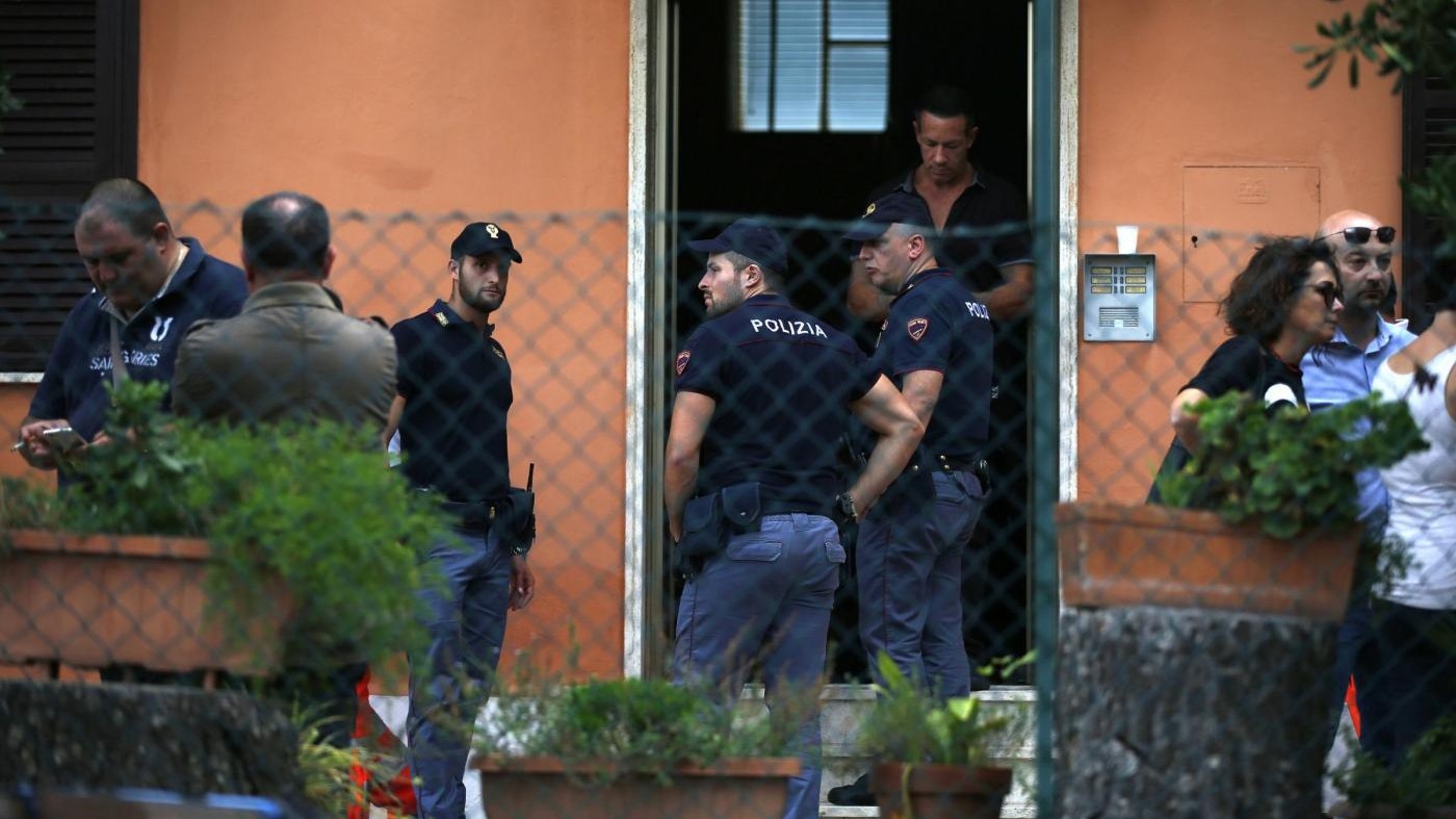 Roma, donna uccisa in casa in via delle Vigne: fermato 49enne