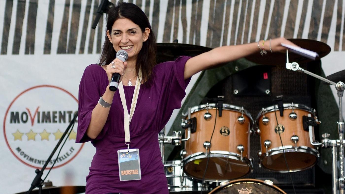 M5S, Grillo di nuovo leader. Raggi a Palermo: Non mollo, siamo più uniti che mai
