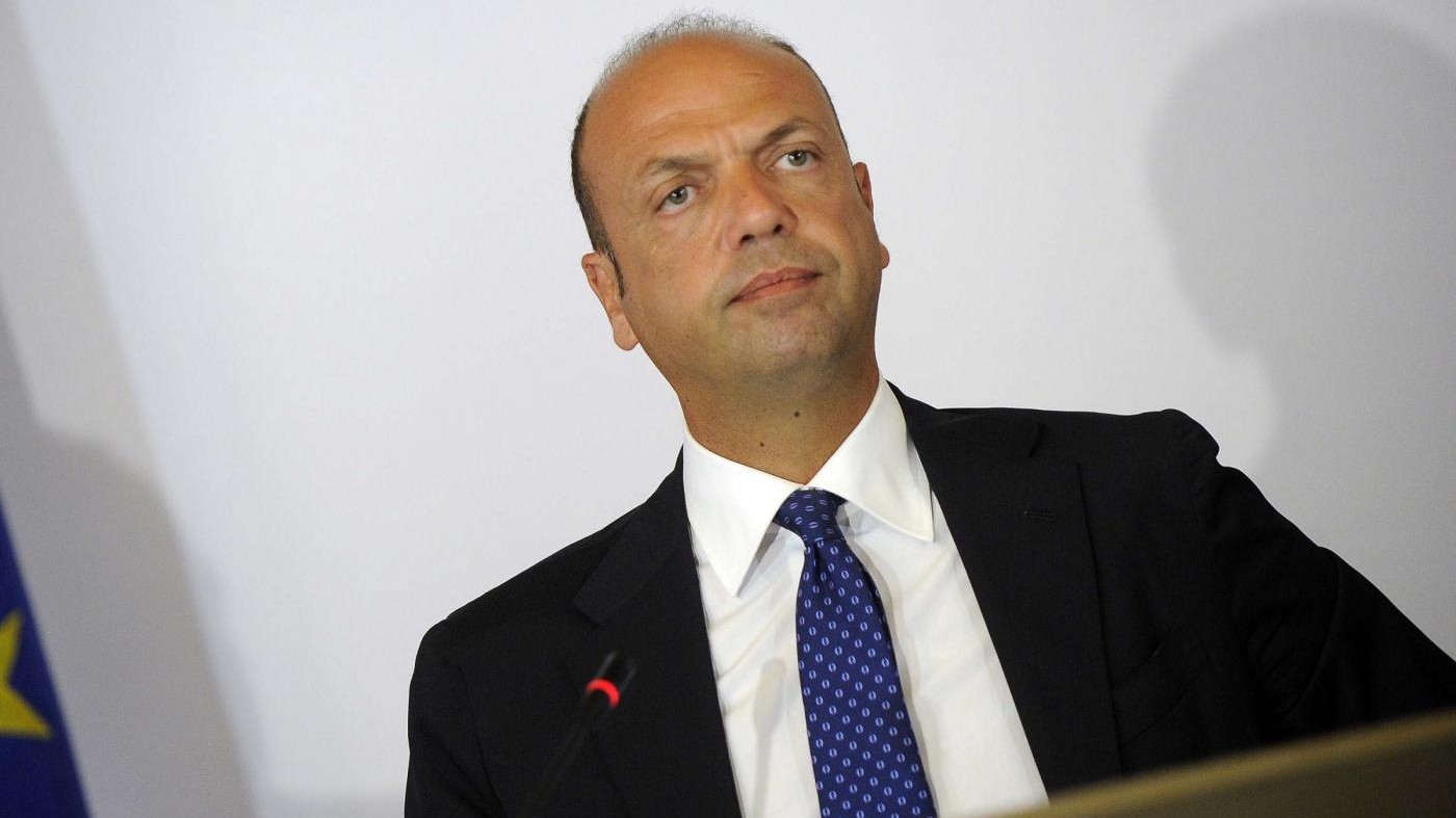 Alfano: Imam siano formati in Italia, no a moschee in garage