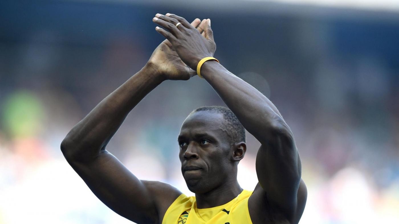 Rio, Bolt oro anche nei 200: Io come Alì e Pelè