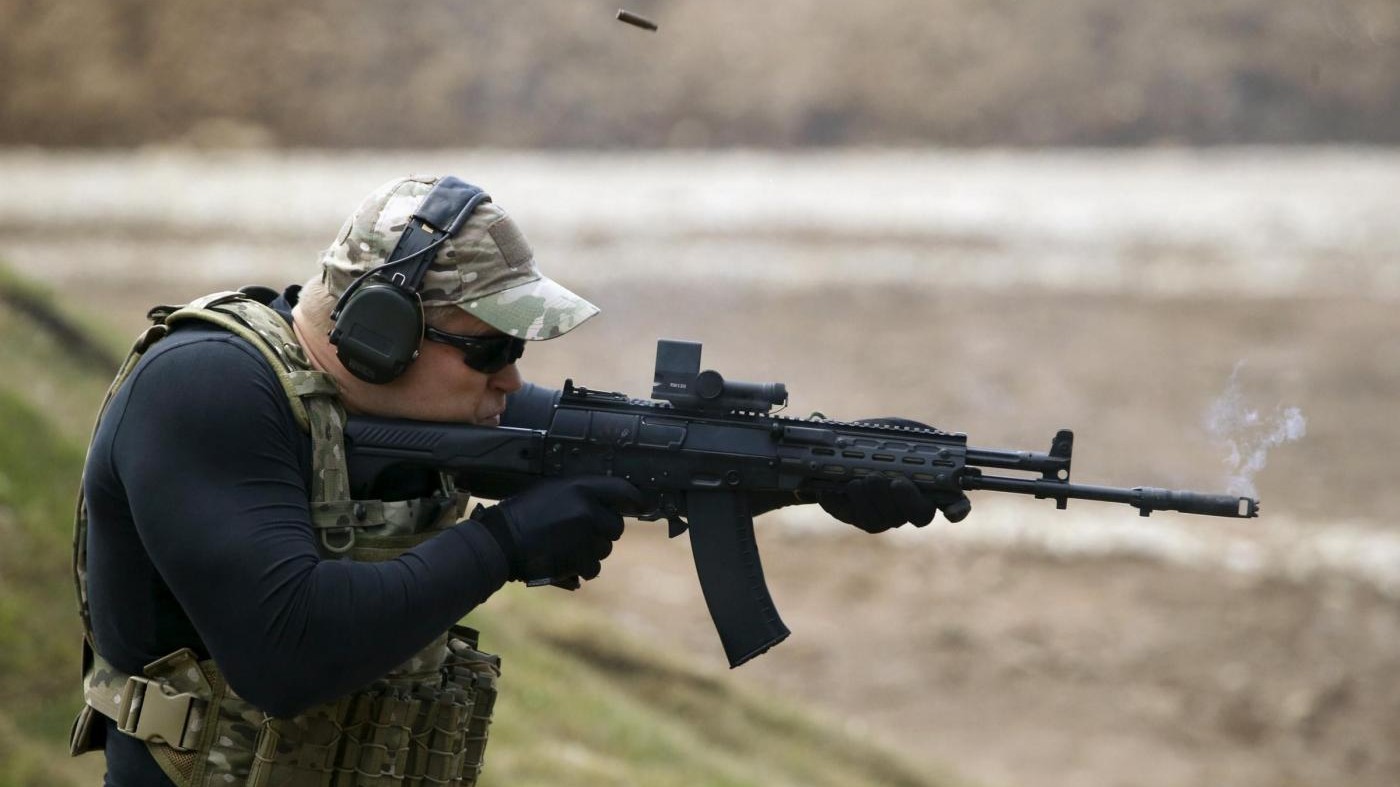 Kalashnikov apre un negozio nel più grande aeroporto di Mosca