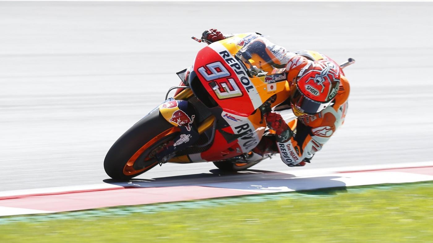 MotoGp, Gp Rep. Ceca: Marquez in pole, Iannone 3° e Rossi 6°