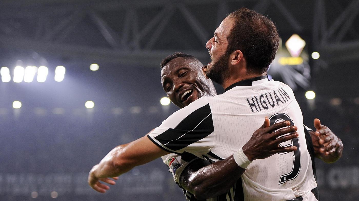 Calcio, le pagelle di Juve-Fiorentina: Higuain subito decisivo