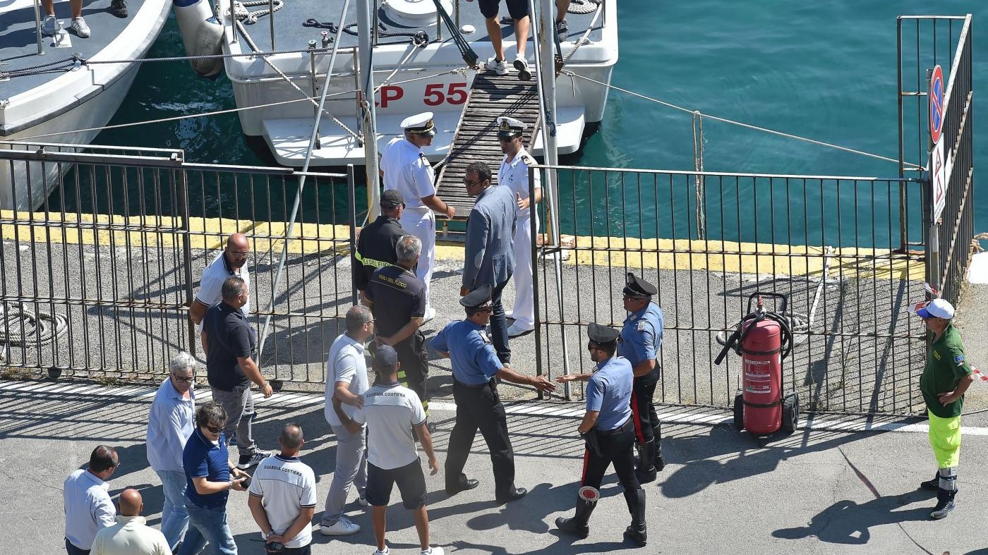 Palinuro, recuperato secondo corpo sub dispersi