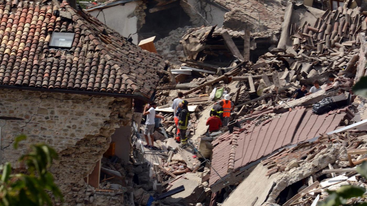 Terremoto, è di 73 vittime il nuovo bilancio della Protezione civile