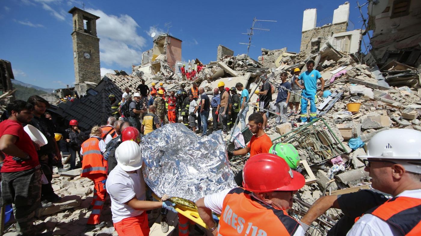 Terremoto, la solidarietà dell’Europa: Pronti ad aiutare