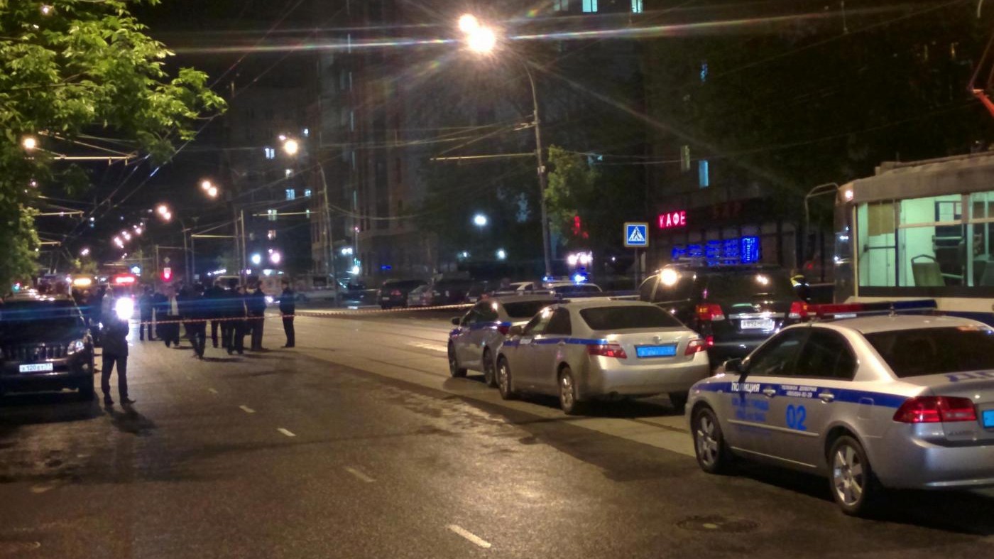 Uomo prende 4 ostaggi in banca a Mosca: liberati dopo 2 ore