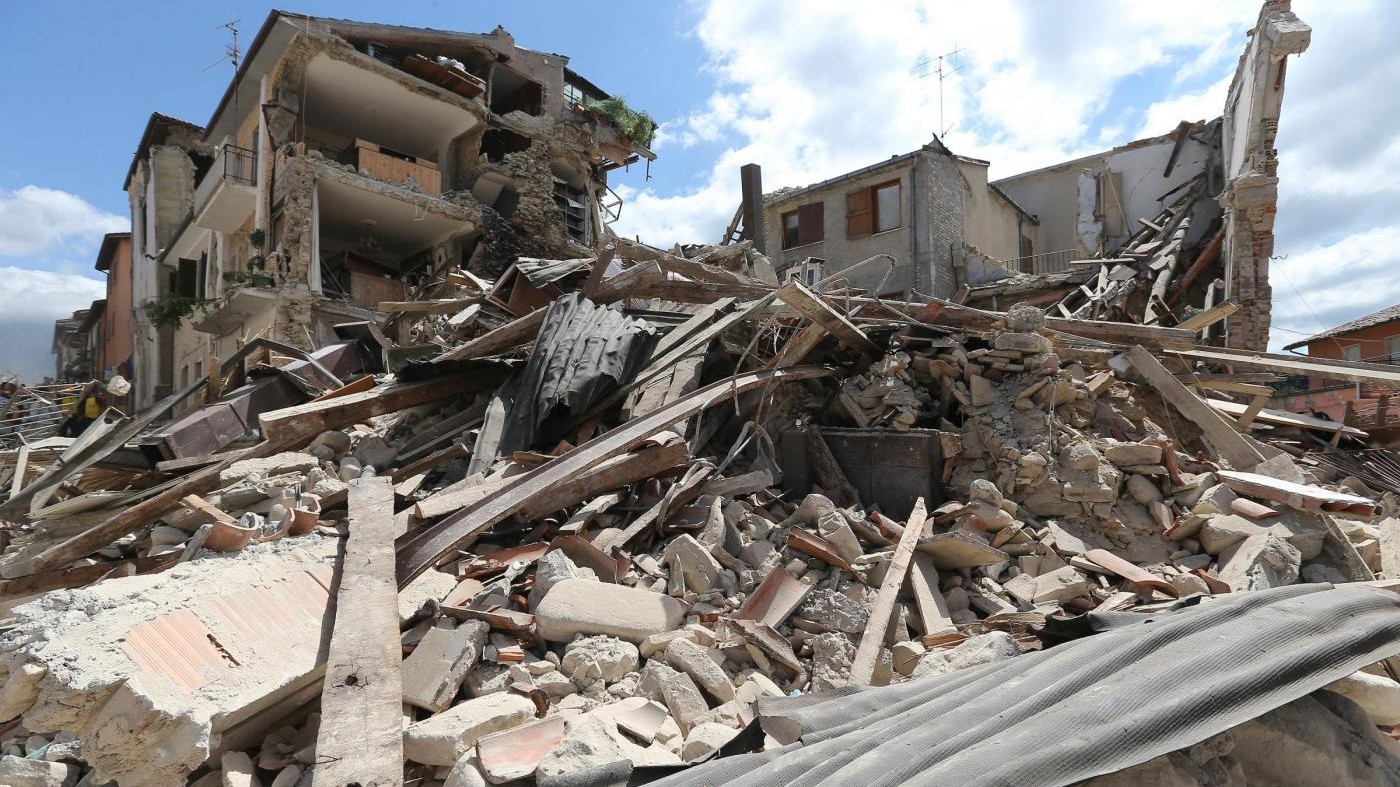 Terremoto, a Illica recuperati 5 corpi: una era 25enne spagnola