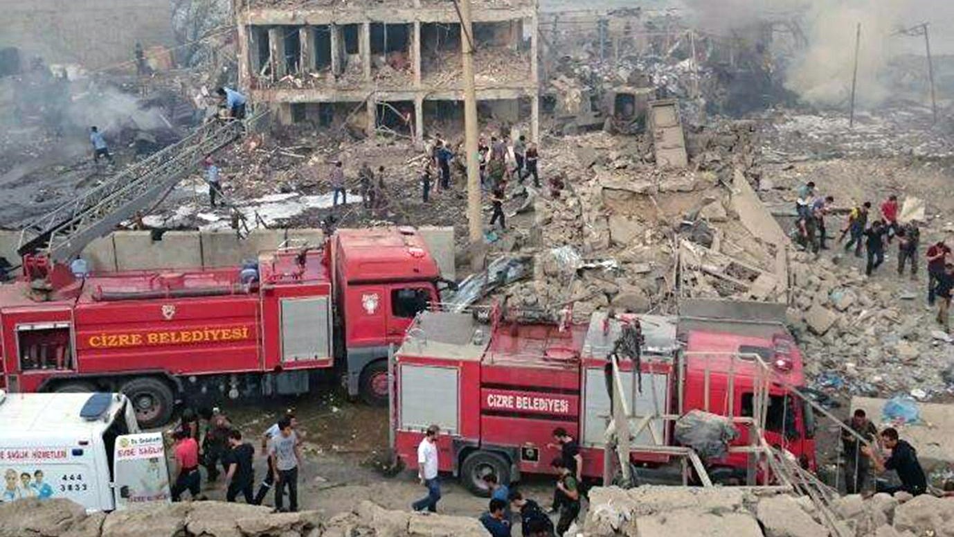 Turchia, autobomba contro polizia Cizre: 11 morti e 78 feriti