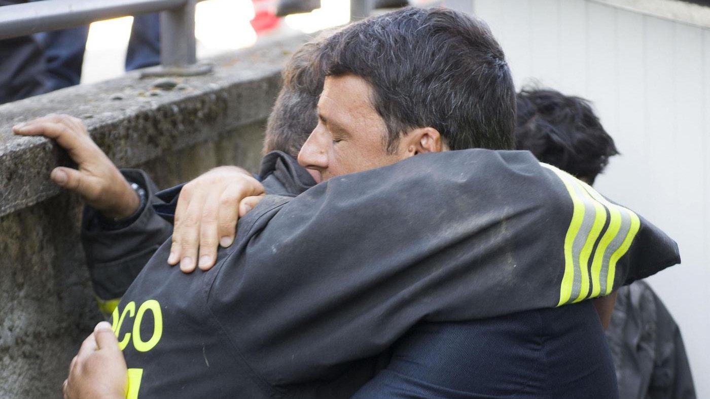Terremoto, Renzi: Ricostruzione trasparente. Funerali ad Amatrice