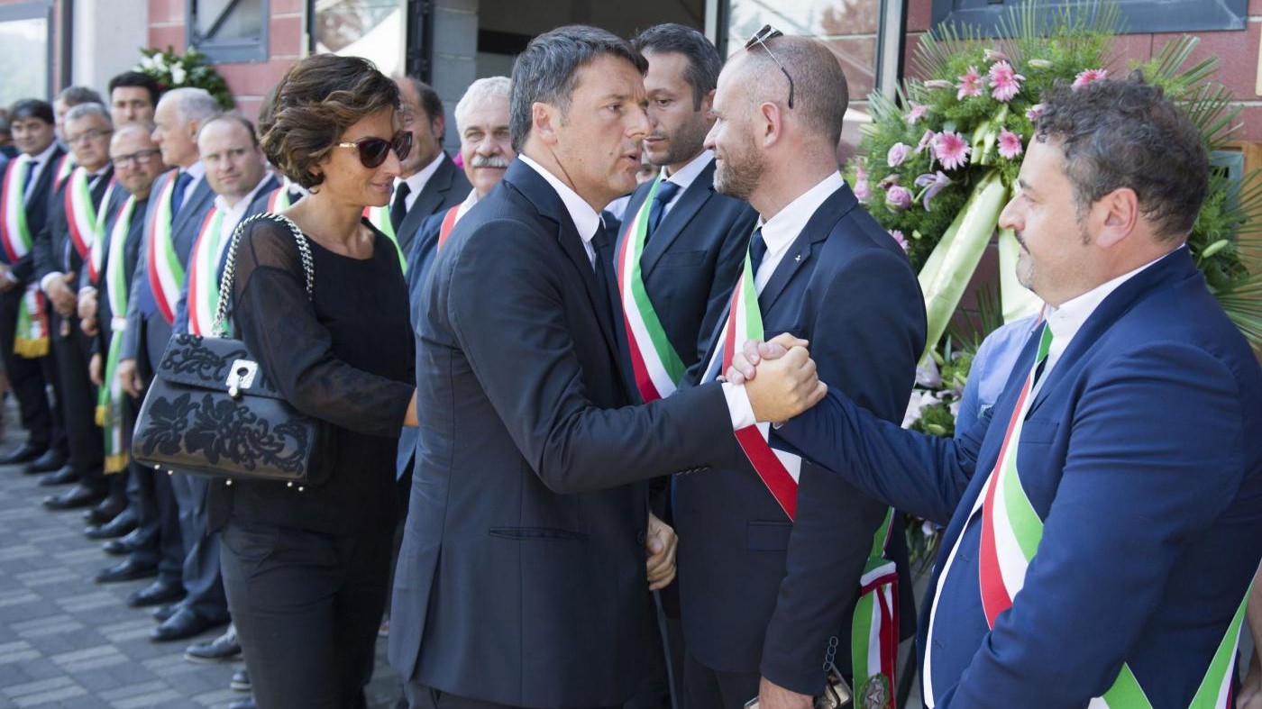 Terremoto, oggi funerali ad Amatrice: giornata di lutto nazionale