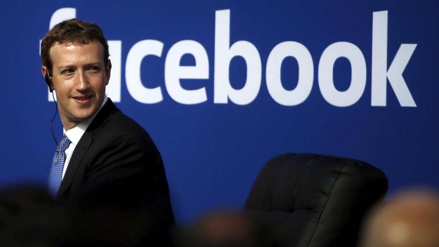 Terremoto, Codacons contro Zuckerberg: Donazione è pubblicità a Facebook