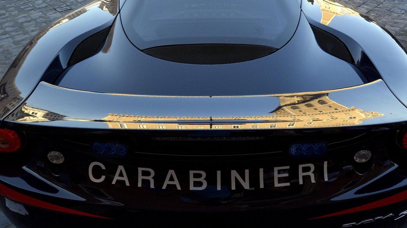 Perseguitato da badante: carabinieri salvano disabile in fuga