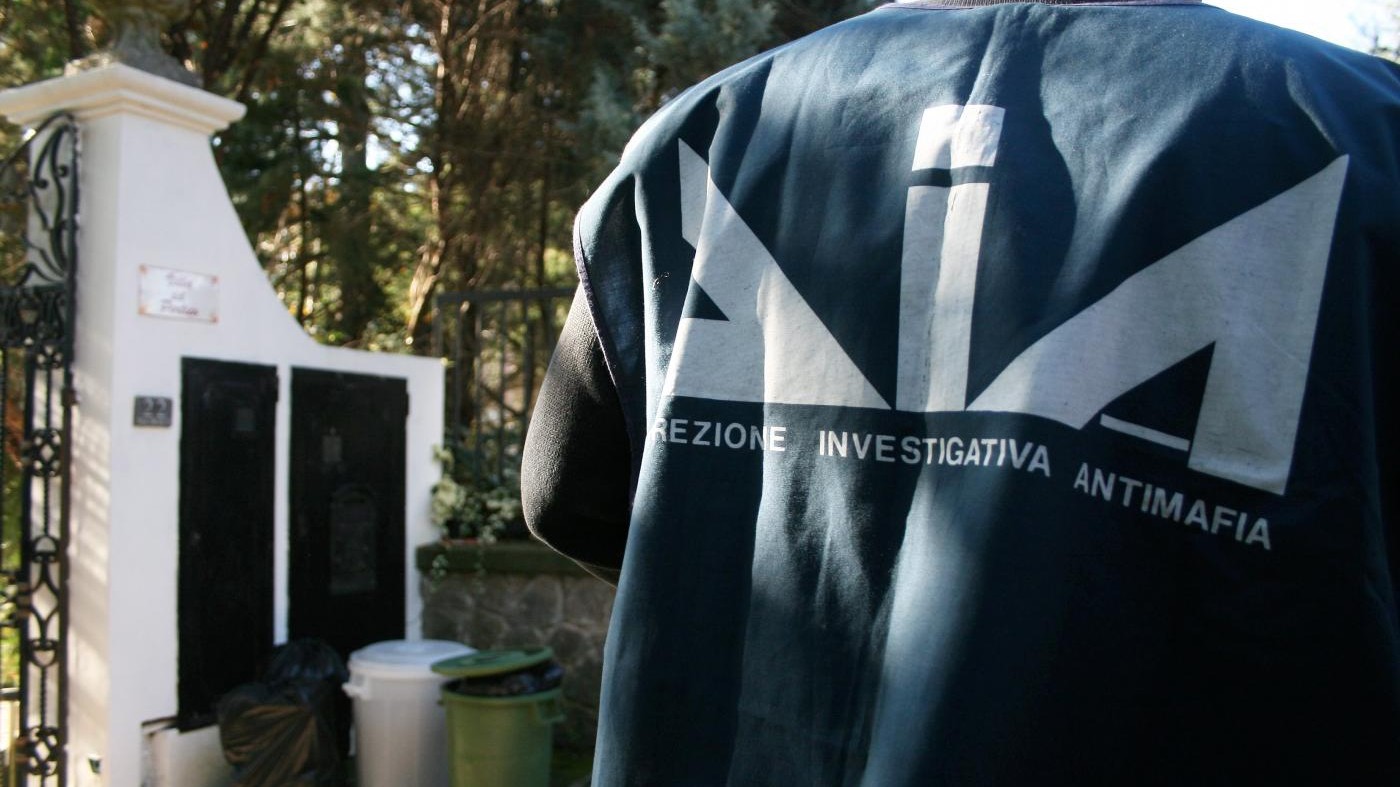 Roma, blitz della Dia: sedici arresti per usura e riciclaggio