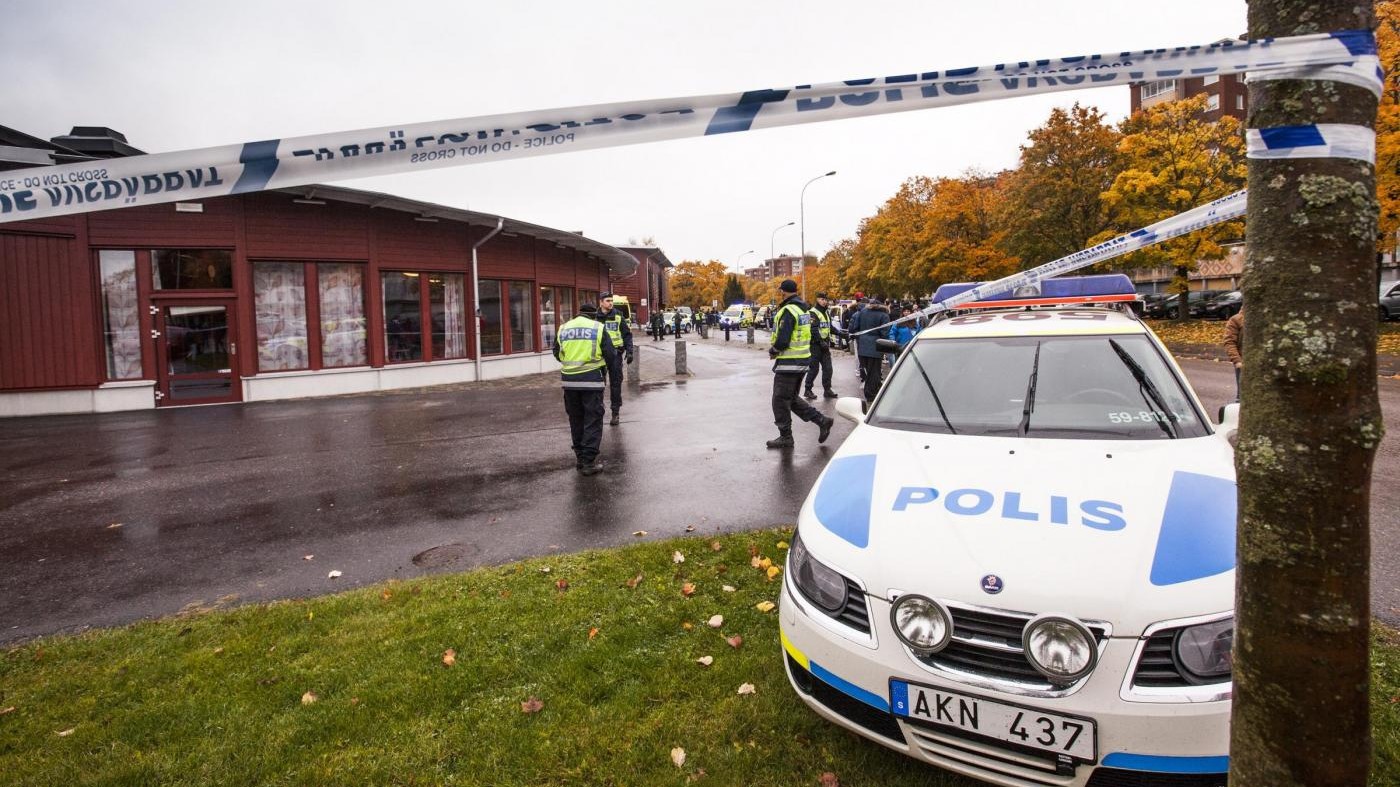 Svezia, sparatoria in centro commerciale a Malmö: un ferito