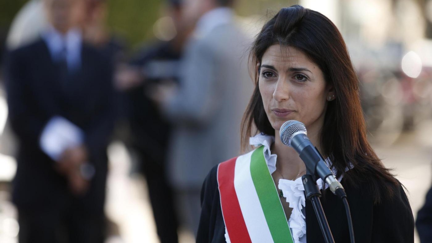Roma, Raggi: Malagrotta no grazie, Ama pensi a ripulire la città