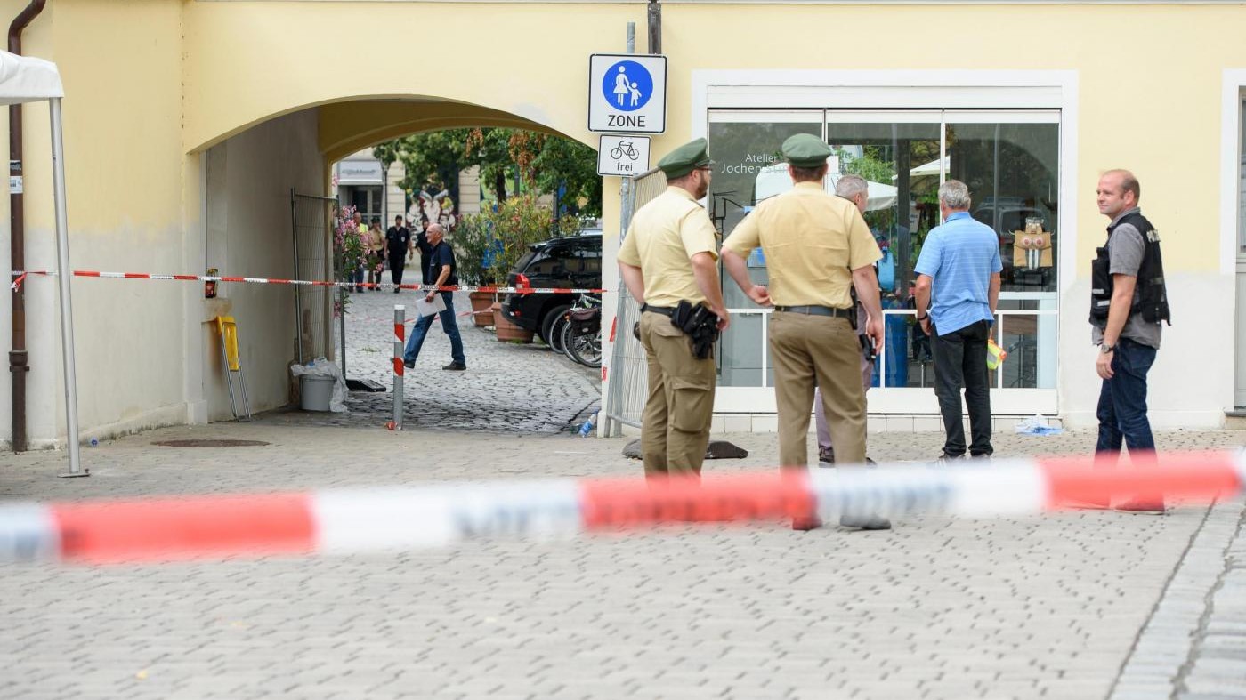 Ansbach, psicologo segnalò possibile suicidio spettacolare killer