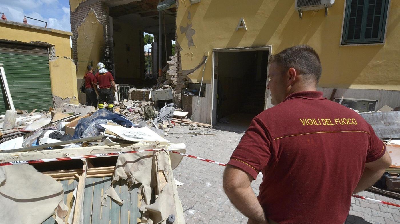 Roma, esplode una villetta: un morto e quattro feriti gravi