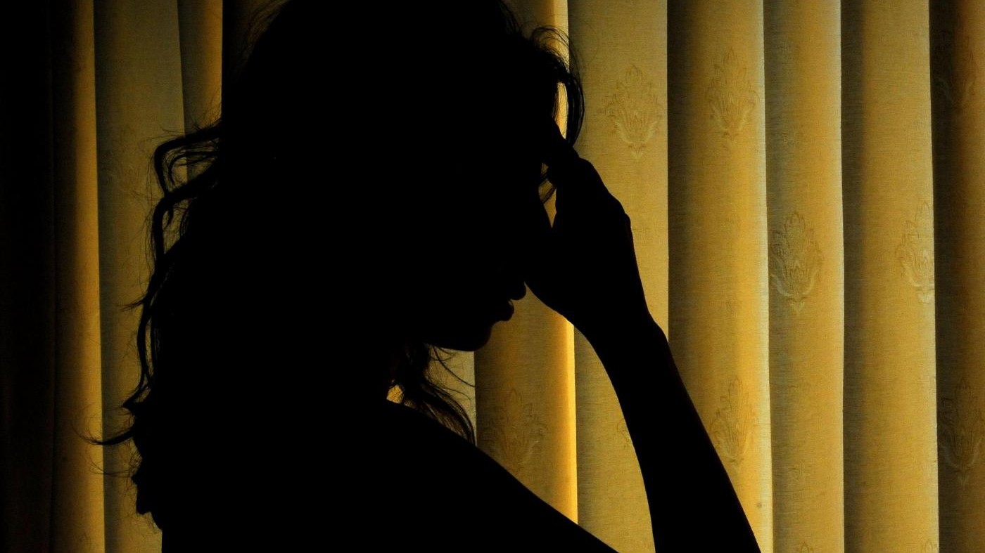 Roma, escort arrestata per estorsione: voleva denaro da ex cliente