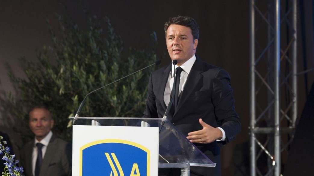 Renzi in Sardegna e in Puglia: Sud è prima sfida per nostro Paese