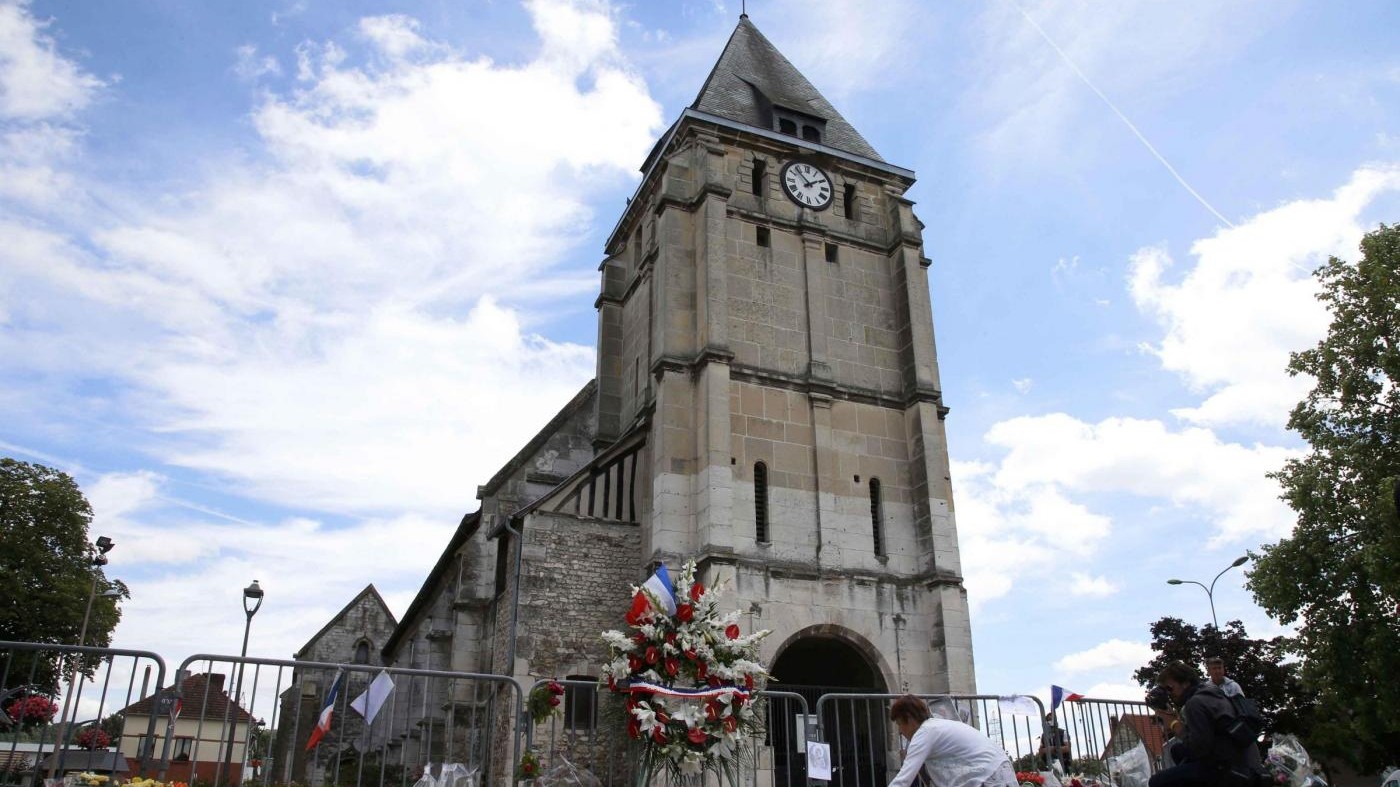 Rouen, la comunità musulmana nega la sepoltura al killer