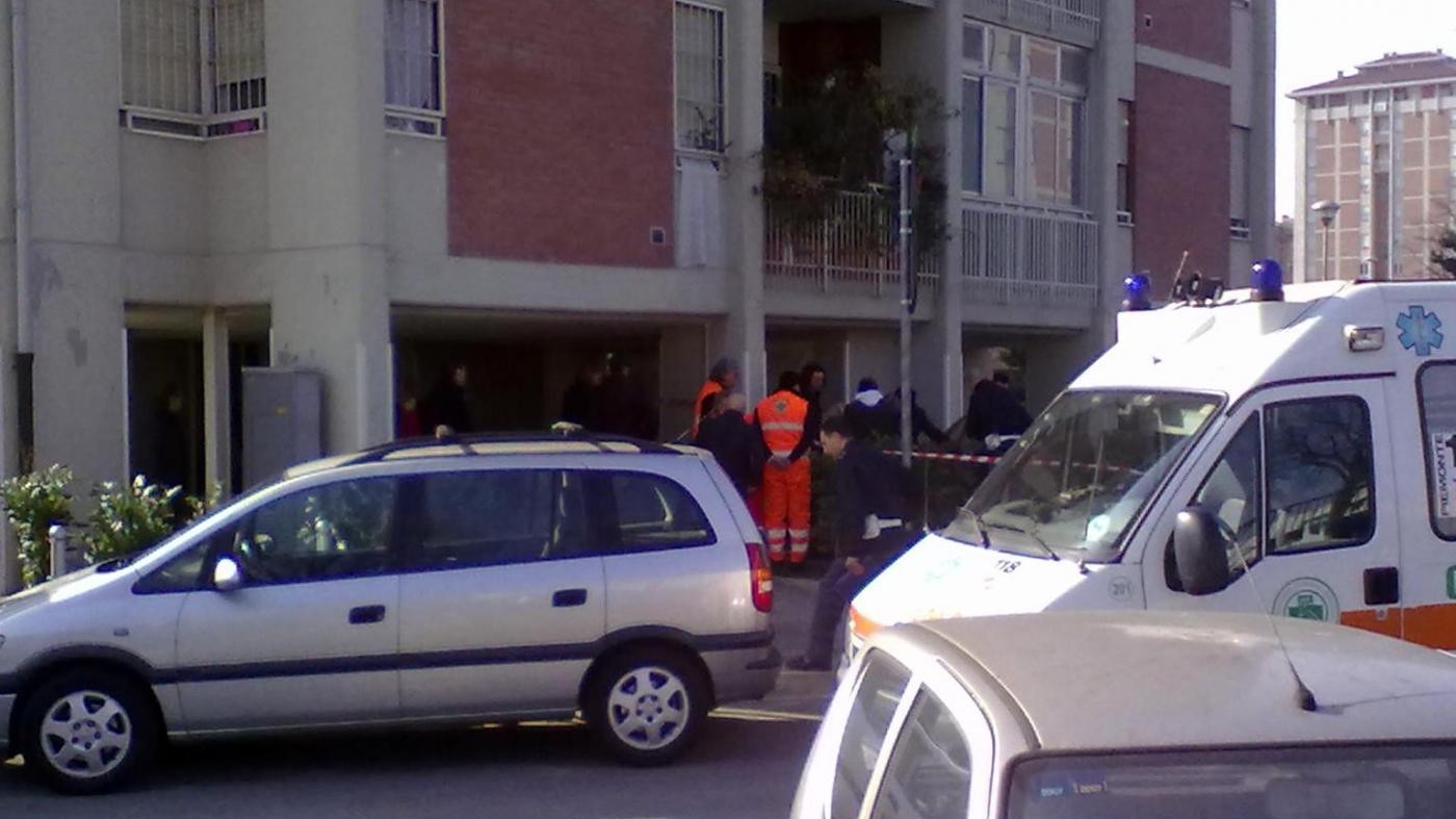 Lodi, auto centra comitiva di ciclisti: feriti, uno è grave