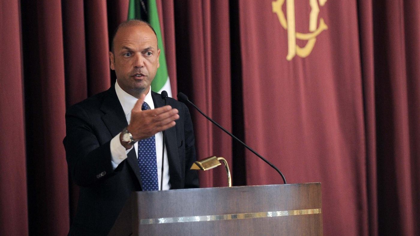 Alfano: Espulso 26enne pakistano, voleva compiere attacchi
