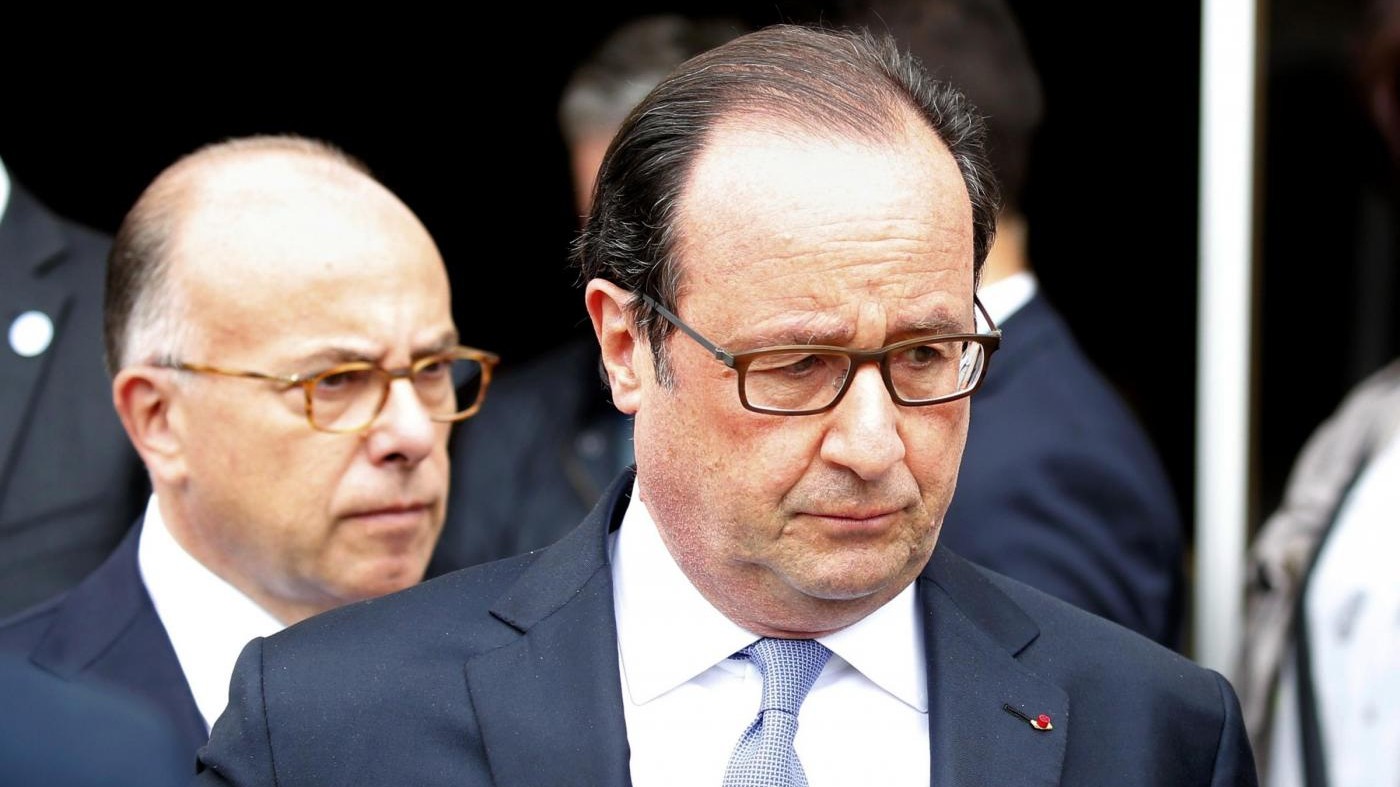 Francia, Hollande: No finanziamento pubblico a moschee