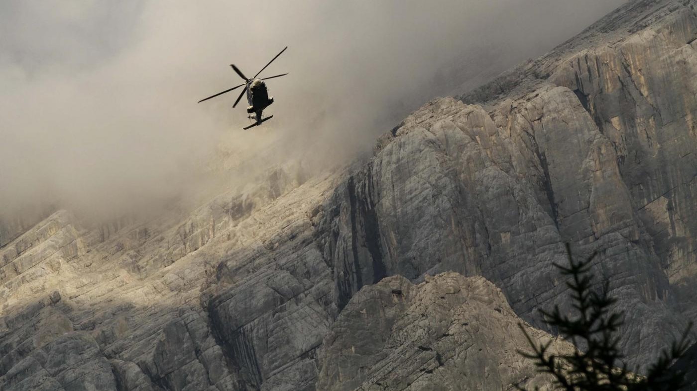 Trentino, adolescenti cadono in dirupo in Val Daone: morti entrambi