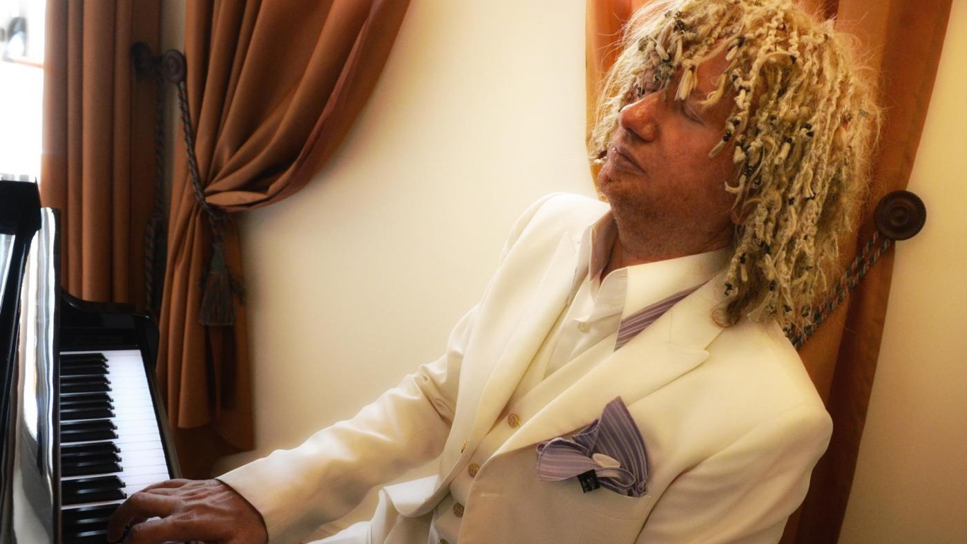 Il pianista Mastrini: Trasformo la mia musica in solidarietà