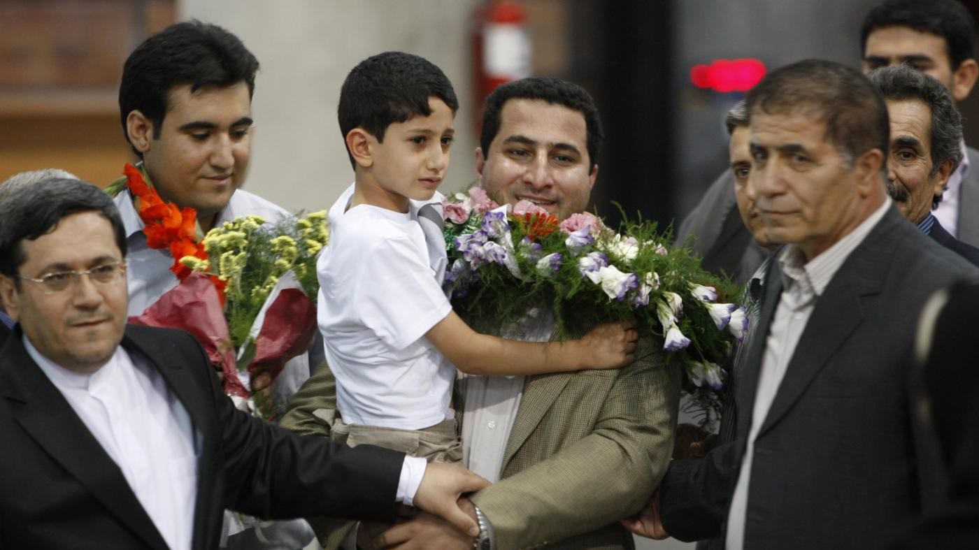 Iran, BBC: Giustiziato scienziato nucleare Shahram Amiri