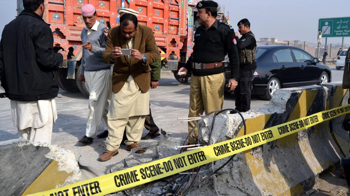 Pakistan, esplosione in ospedale: 30 morti e almeno 50 feriti