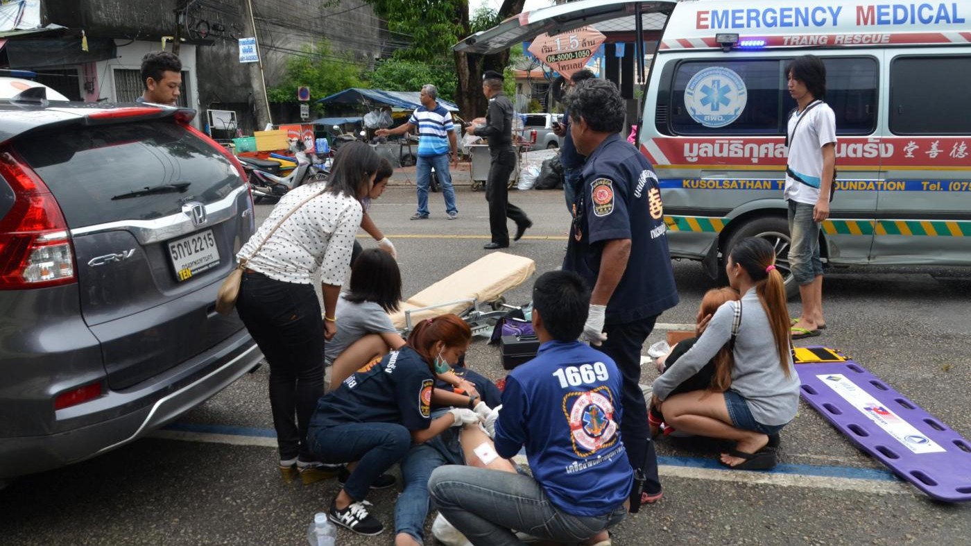 Thailandia nel caos: diverse esplosioni, 4 morti e 32 feriti